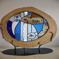vitrail rond – miroir et plume de paon dans un cadre platane avec leds, socle en métal
